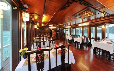 Bai Tu Long Bay Off-The-Beaten-Track Cruise on Boutique Boat 2D1N