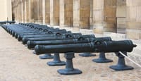 Paris: Napoleon's Tomb & Les Invalides Small Group Tour 6