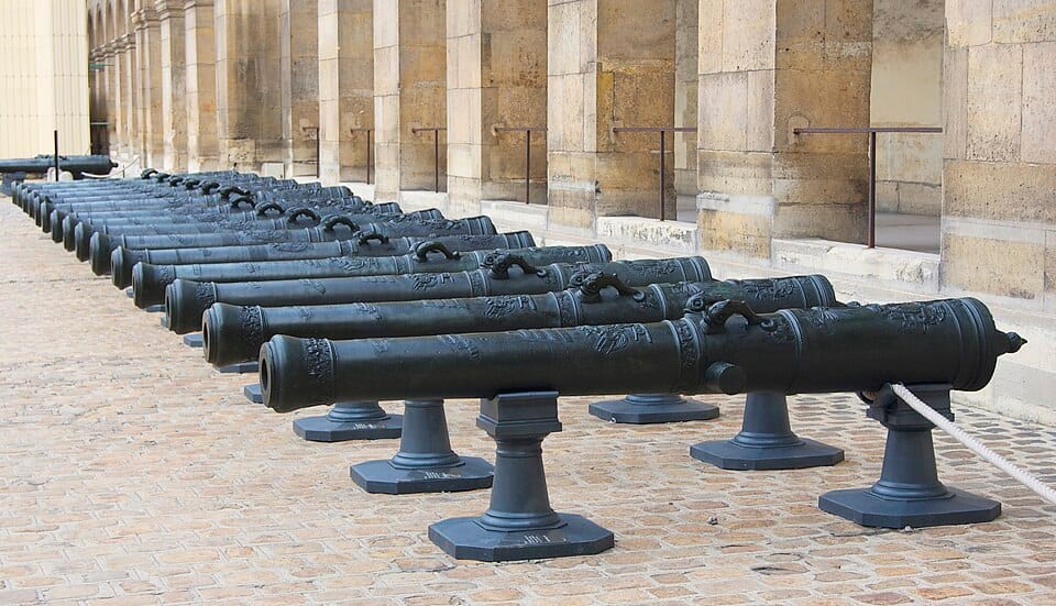 Paris: Napoleon's Tomb & Les Invalides Small Group Tour 6