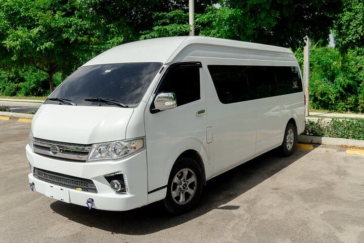 Punta Cana Private One-Way or Round-Trip Airport Transfers 3