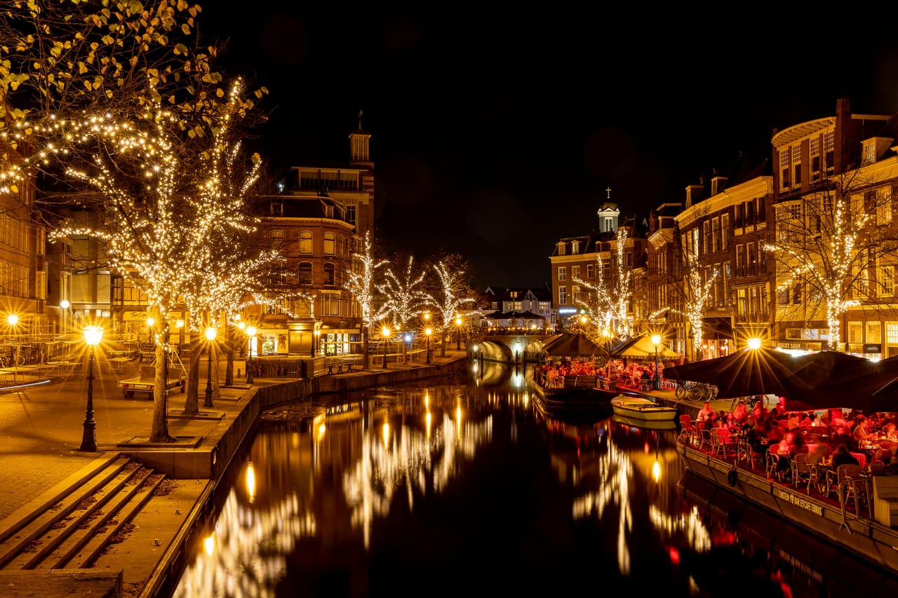 Gouda & Delft Private Tour – Luxury Car & Official Guide 3
