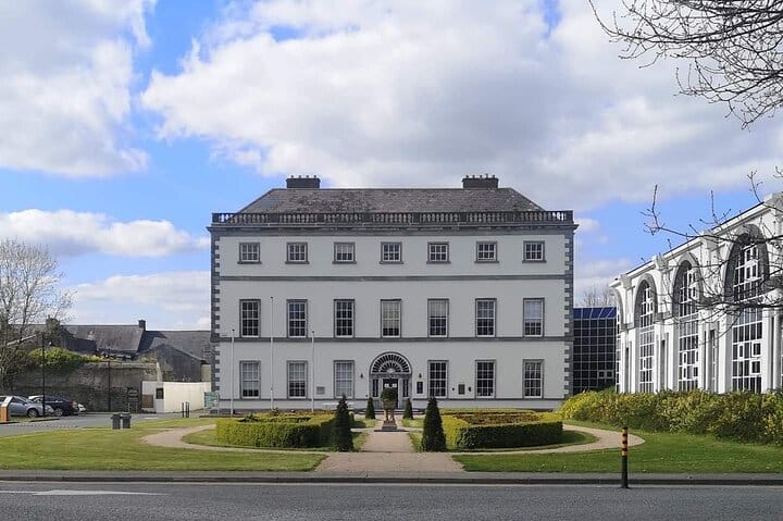 Walk historic Kilkenny with a qualified tour guide. (English) 7