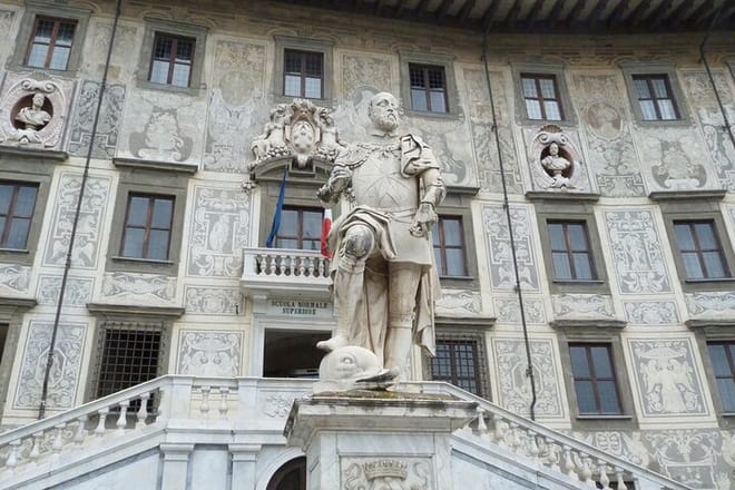 Piazza Cavalieri Pisa