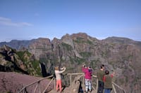 Arieiro Peak, Cristo Rei & Santo da Serra in Open Roof 4x4  9
