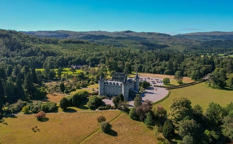 Highland Castles and Oban Tour from Glasgow - 12 Hours