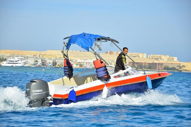 Private Speed Boat to the dolphin house Hurghada
