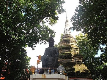 From Chiang Mai: White Temple & Golden Triangle Day Trip