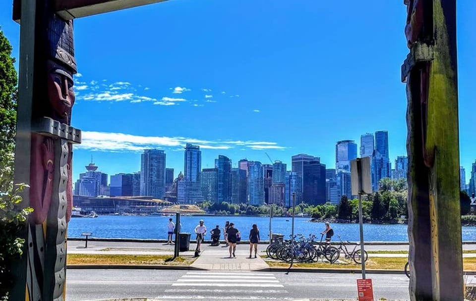 Cultural Walking Tour of Indigenous Traditions in Vancouver