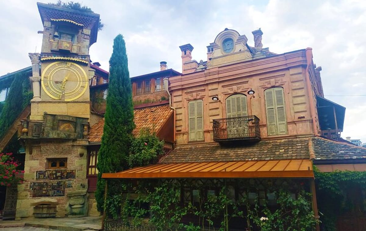 Epic Georgia Journey: 12 Days of Exploration & Charm