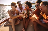 Private Luxury Yacht Tour with Lunch and Drinks 5