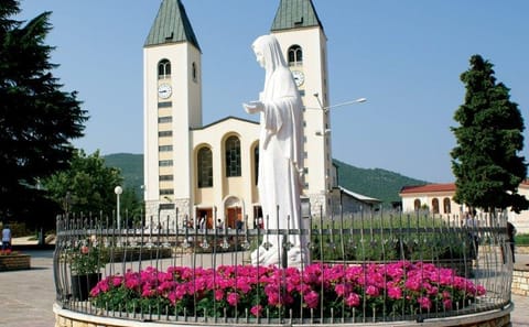 Private Day Trip to Međugorje from Dubrovnik