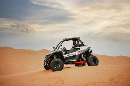 Dubai Dune Buggy Safari Tour in Red Dunes with BBQ Dinner