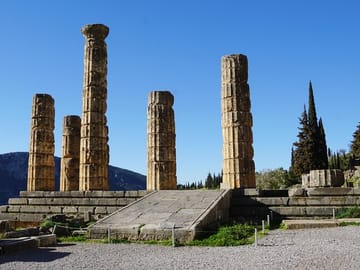 Private 4-Day Tour of Delphi, Meteora, Dion from Athens