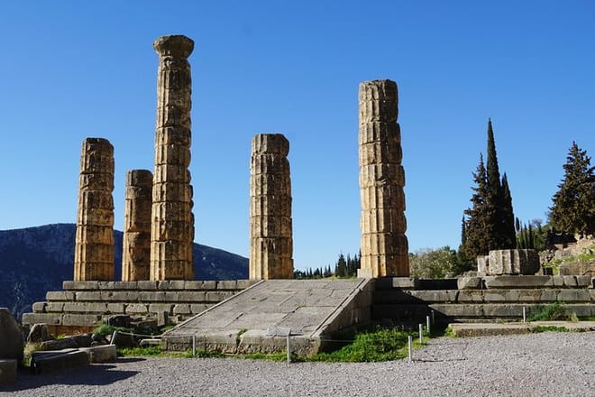 4 Days Private Tour: Delphi - Meteora - Vergina & Dion 2