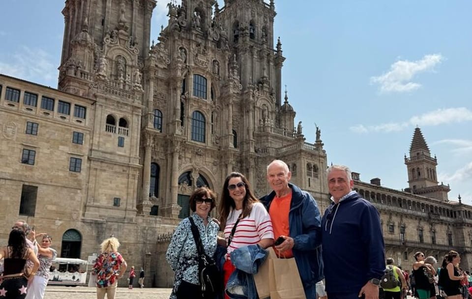 SANTIAGO DE COMPOSTELA + BRAGA: Private Tour from Porto