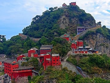 Private 2days Tour to Shiyan Wudang Mountain