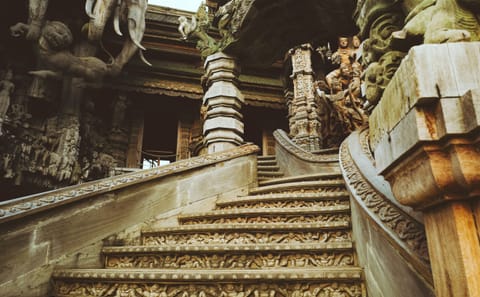 Sightseeing Tour of the Sanctuary of Truth in Pattaya