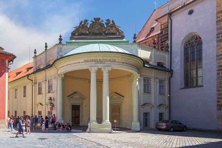 Self-Guided Audio Tour - Prague Castle District 10