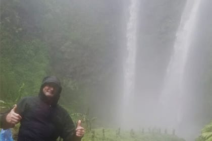 Full Day Outside Jakarta Adventure to Suspension Bridge