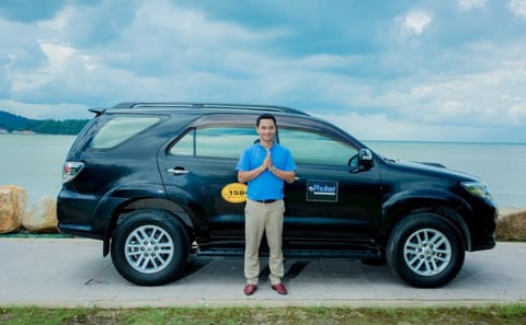 Phuket: Airport Private Transfer to/from Khao Lak