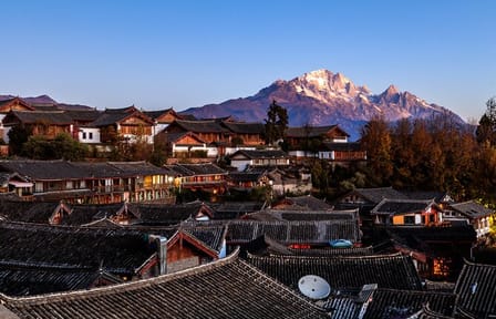 Cultural Day Tour of Baisha Village and Yufeng Temple in Lijiang