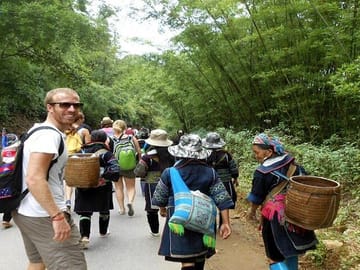 Sapa 2-Day Trekking & Homestay Overnight Tour by Bus from Hanoi