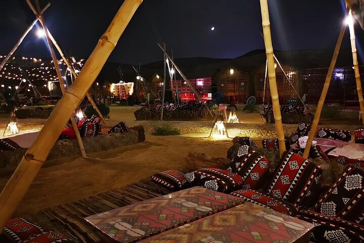 Cairo VIP Night in Giza: Bedouin Dinner, Live Show & Photographer