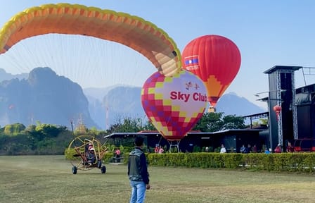 Hot Air Balloon and Paramotor Adventure in Vang Vieng