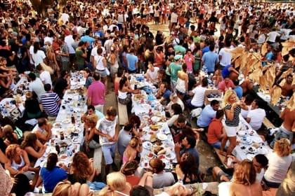 The Spirit of Kefalonia Festivals – Food, Wine, and Live Music