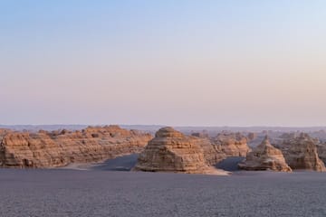 Explore Yangguan, Yumenguan, and Yardang in Dunhuang Tour