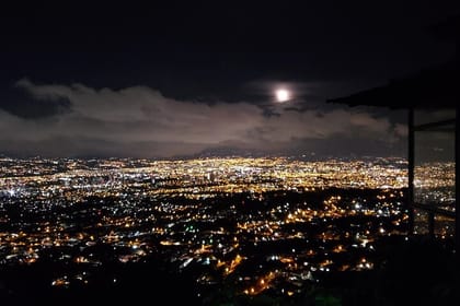 Dinner with Private Show in Tiquicia Traditional Nights