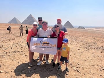 Private tour to Giza Pyramids, Sphinx and Grand Egyptian museum