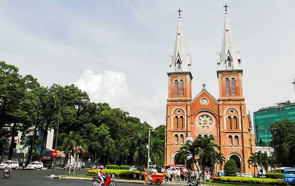 Ho Chi Minh City Highlights Tour from Saigon Port