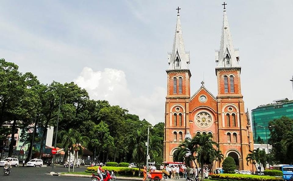 Ho Chi Minh City Highlights Tour from Saigon Port