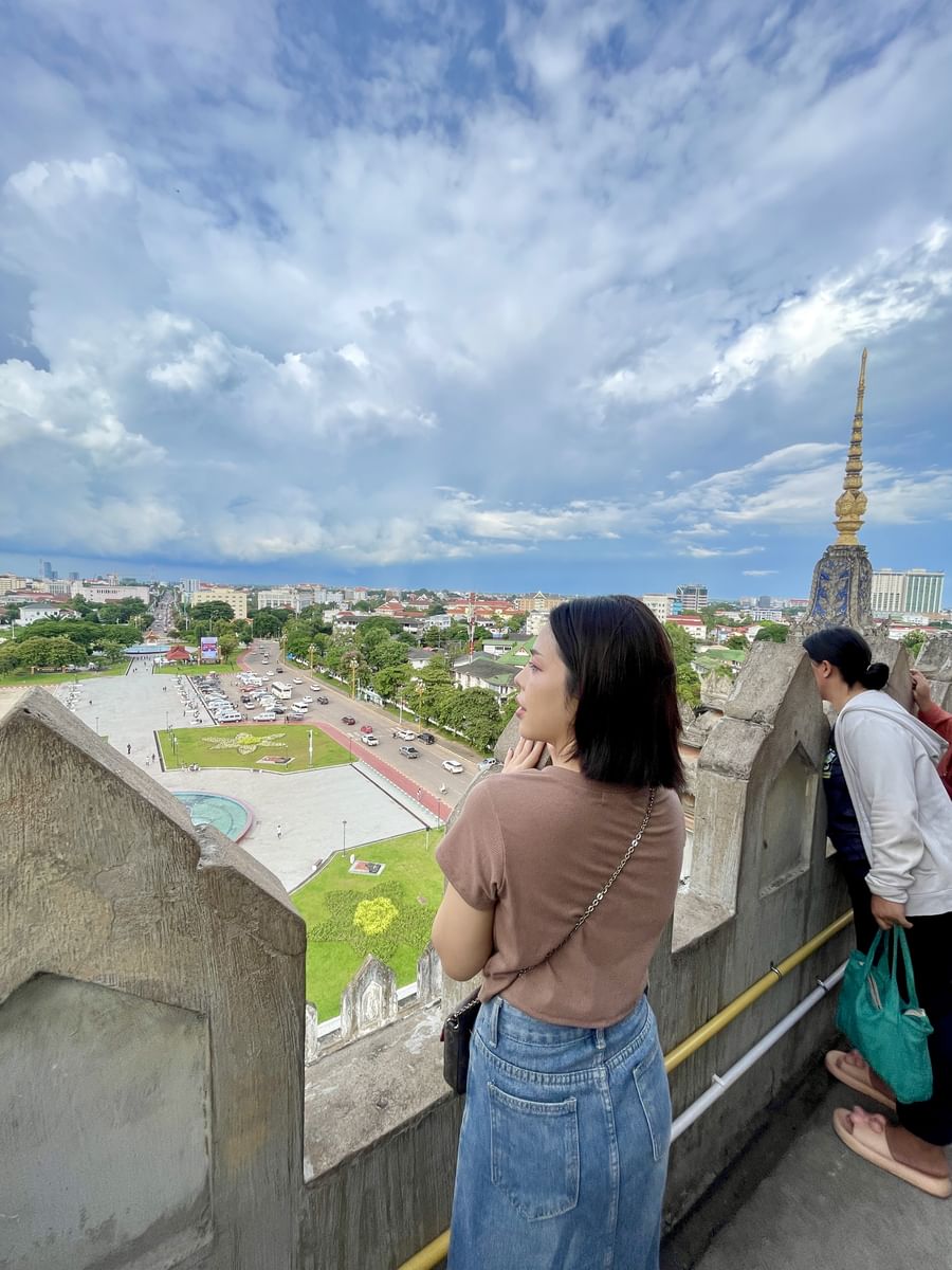 Sunset cruise on Luang Prabang river