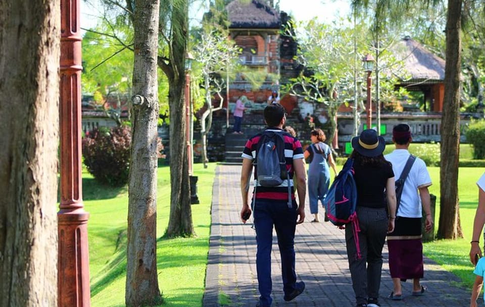 Bali Airport Arrival Transfer and Private Car Service in Denpasar