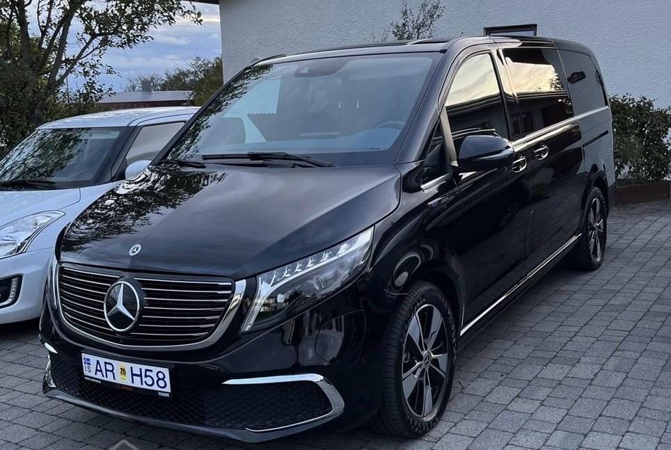 Private Transfer to Blue Lagoon - SUV / MPV 5 pax 2
