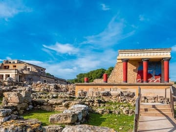 Heraklion Coach Tour to Knossos Palace and Minoan Heritage