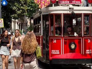 Taksim to Galata Walking Tour: Explore Istanbul's Hidden Gems