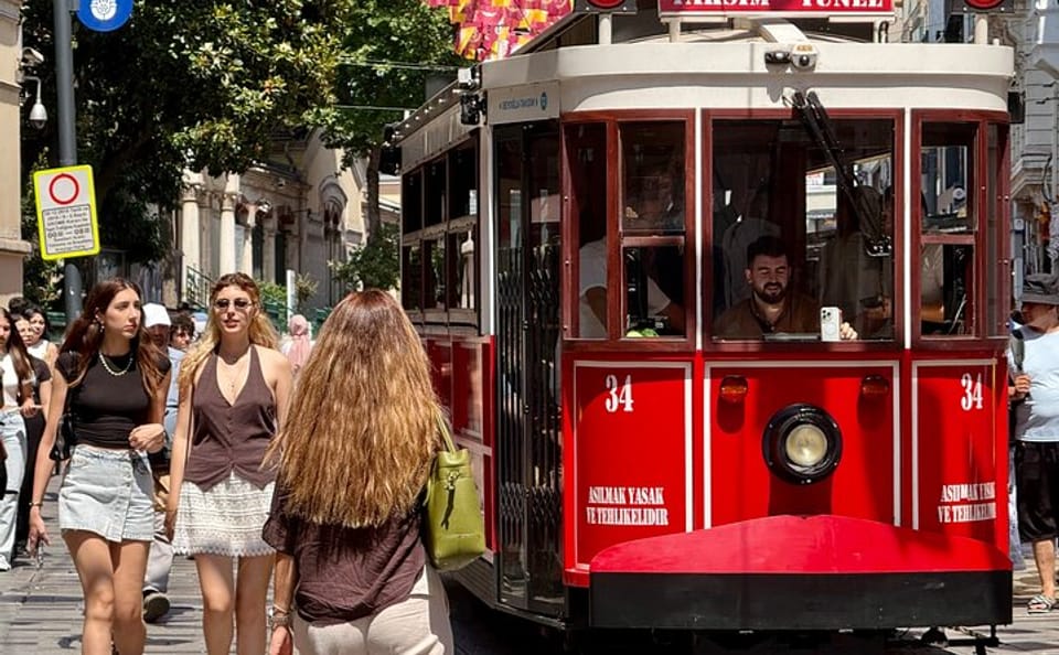 Taksim to Galata Walking Tour: Explore Istanbul's Hidden Gems