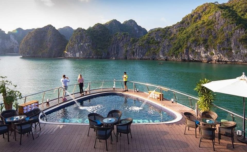 Stellar of The Seas Top Norch Cruises in Ha Long Bay (3D2N)