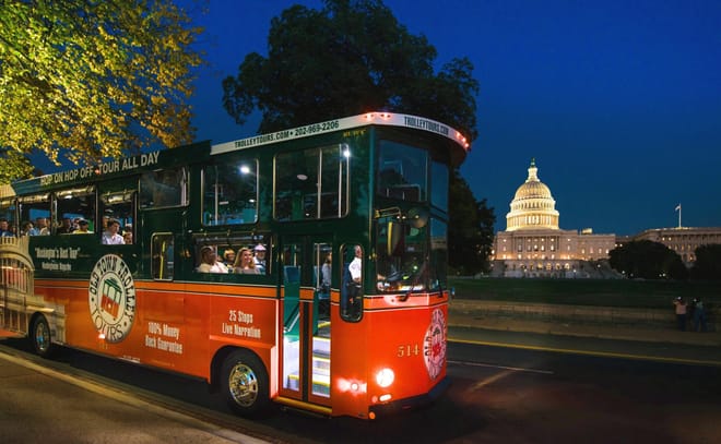 Old Town Trolley Washington DC - Monuments by Moonlight Tour + Arlington National Cemetery