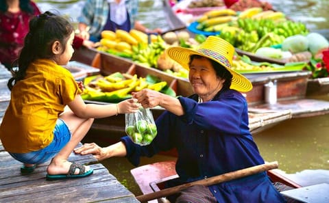 Private Tour of Bangkok's Floating and Train Markets
