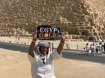 Cultural Tour of Giza Pyramids and Saqqara with Camel Ride