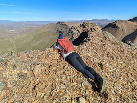 Day Hike to Moskardshnjukar: The Knife's Edge