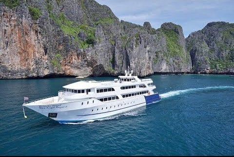 PHUKET: Join Tour PHI PHI ISLAND BY LUXURY BOAT (VIP Silver Seat) with LUNCH