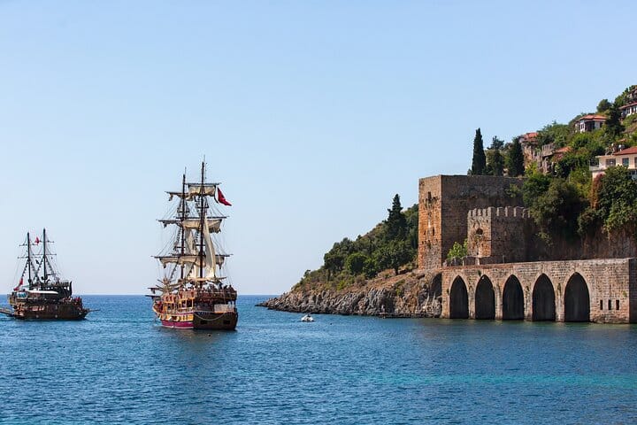 Alanya: Cable Car, Boat Trip and Dimcay Tour 3