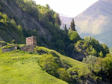 4 Full days in Georgia with private tour, free aiport