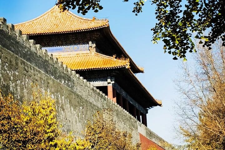 Beijing Forbidden City and Badaling Great Wall private day tour.