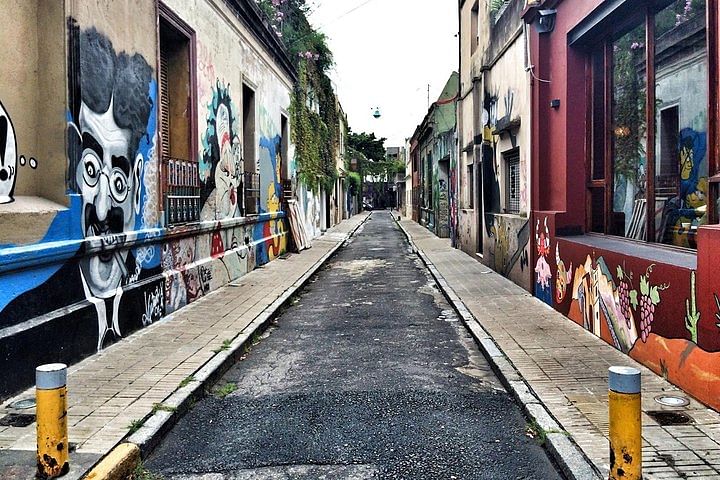 Buenos Aires Street Art & Graffiti Tour: Discover Urban Culture